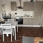Apartamento - 1km - Centre